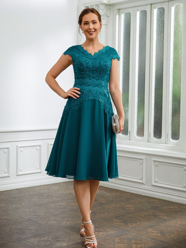 Harper A-Line/Princess Chiffon Ruched V-neck Short Sleeves Knee-Length Mother of the Bride Dresses DEP0020268
