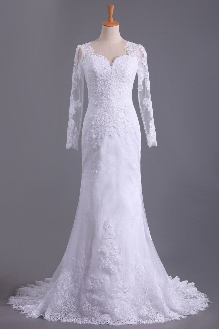 Long Sleeves V Neck  Open Back Wedding Dresses Tulle With Applique Sheath