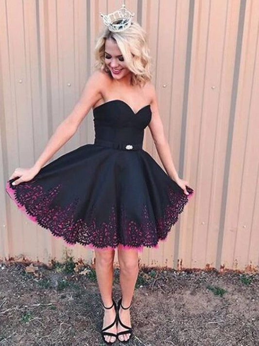 A Line Homecoming Dresses Cynthia Lace Satin Strapless Sweetheart Black Pleated Above Knee