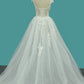 A Line Off The Shoulder Tulle Wedding Dresses With Applique