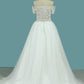 2024 A Line Covered Button Wedding Dresses V Neck Tulle With Applique