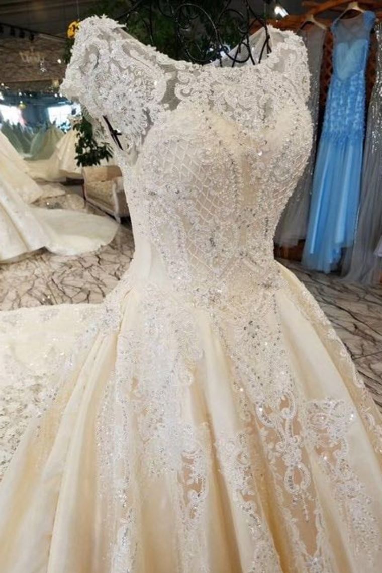Ball Gown Wedding Dresses Royal Train Bateau Top Quality Lace