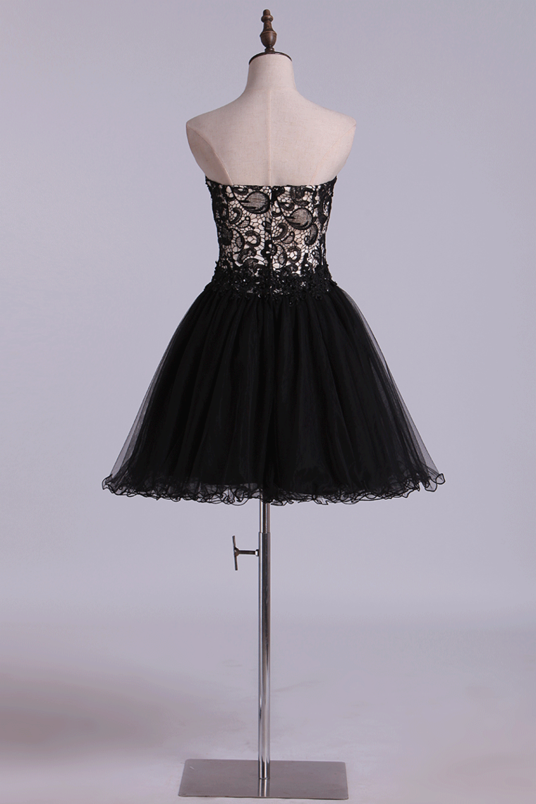 A Line Sweetheart Mini Homecoming  Dresses With Beads & Applique
