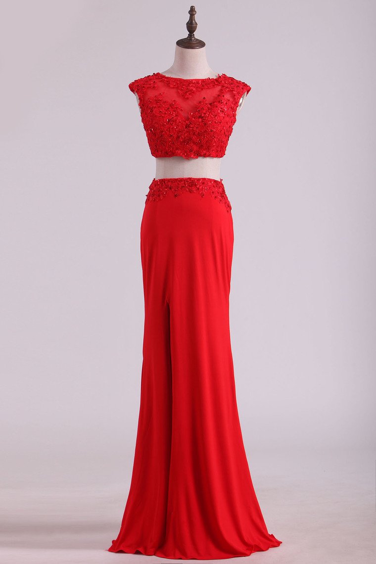 Scoop Two-Piece With Applique And Beads Spandex Sheath Prom Dresses