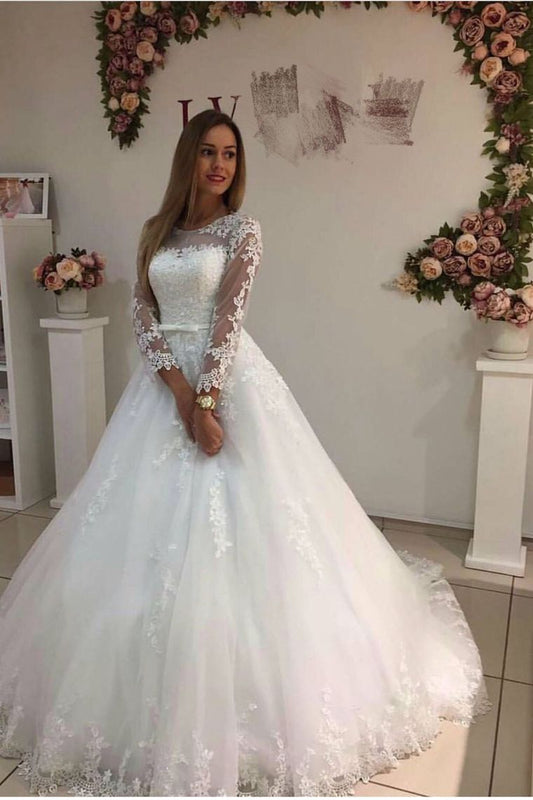 2024 Wedding Dresses A-Line Bateau Court Train Long Sleeves Tulle With Applique