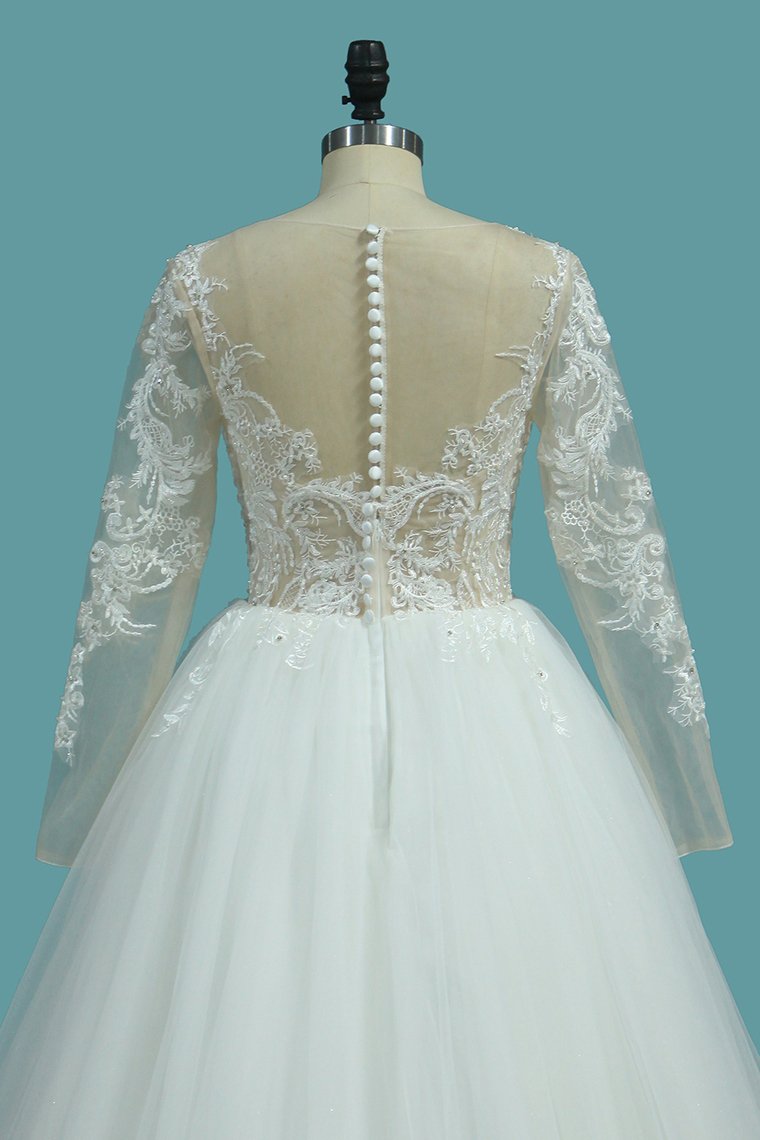 Long Sleeves A Line Scoop Tulle Wedding Dresses With Applique Chapel Train