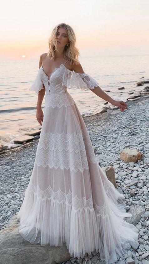 Bohemia Off The Shoulder Charming Lace Beach Wedding Dresses