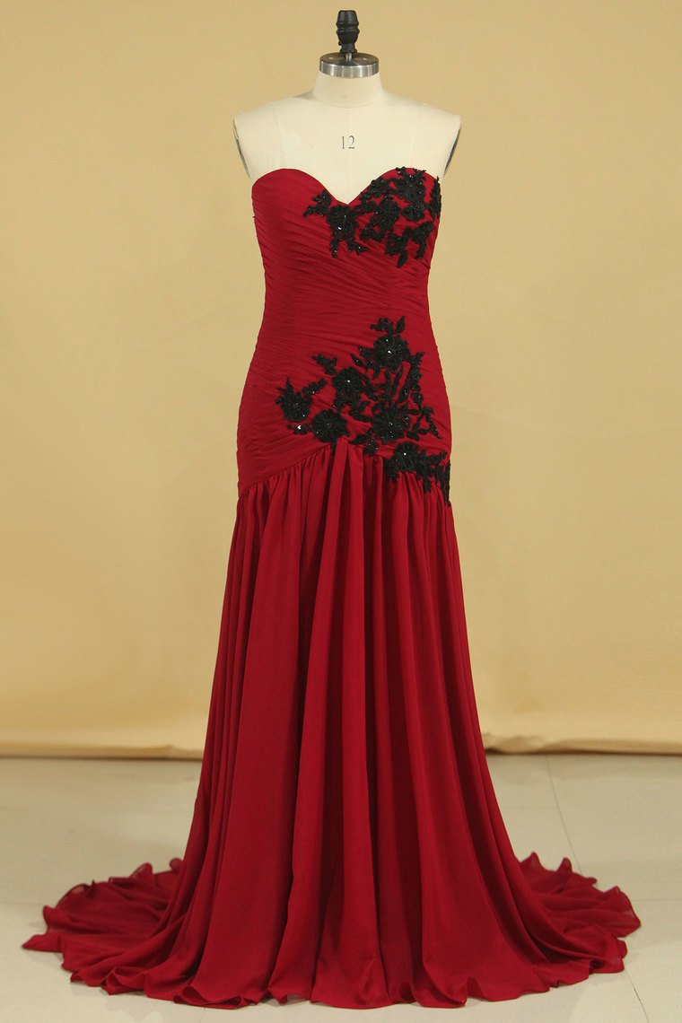 Burgundy/Maroon Sweetheart Mermaid Chiffon Evening Dresses With Ruffles And Applique