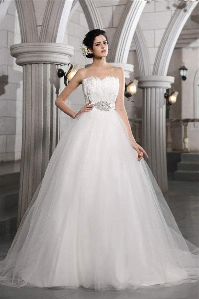 Ball Gown Strapless Sleeveless Beading Feather Long Net Wedding Dresses DEP0006710