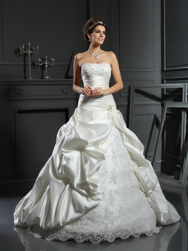 Ball Gown Sweetheart Beading Applique Sleeveless Long Satin Wedding Dresses DEP0006555