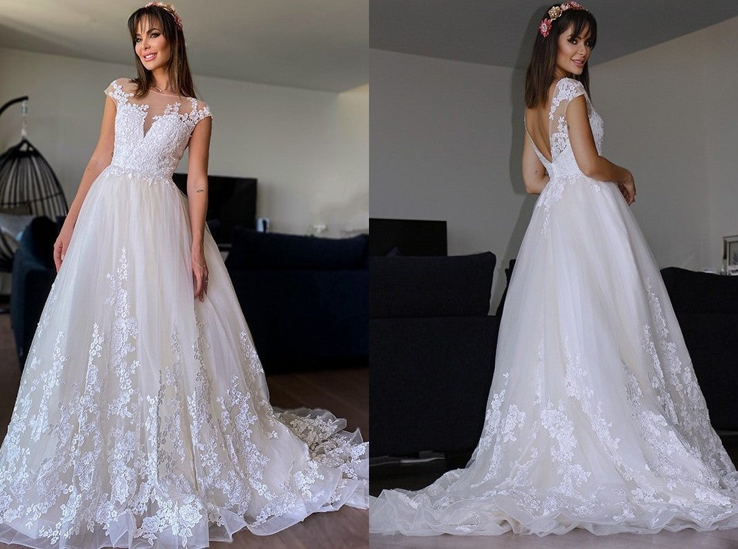 A-Line/Princess Tulle Applique V-neck Sleeveless Court Train Wedding Dresses DEP0006412