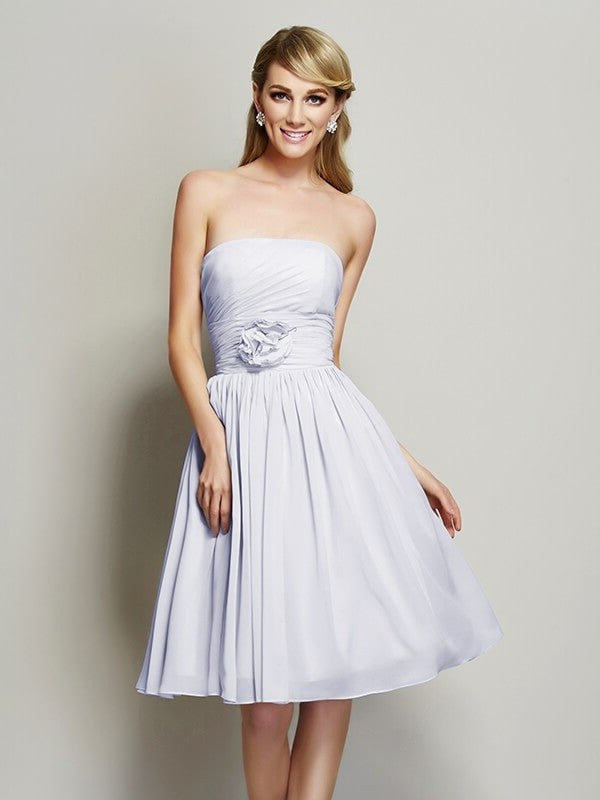 A-Line/Princess Strapless Sleeveless Hand-Made Flower Short Chiffon Bridesmaid Dresses DEP0005295