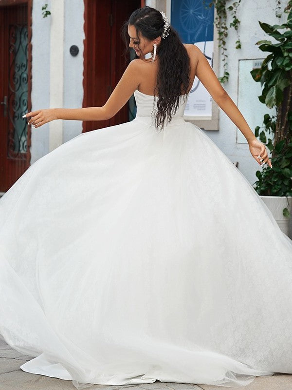 A-Line/Princess Lace Ruffles Sweetheart Sleeveless Sweep/Brush Train Wedding Dresses DEP0006517